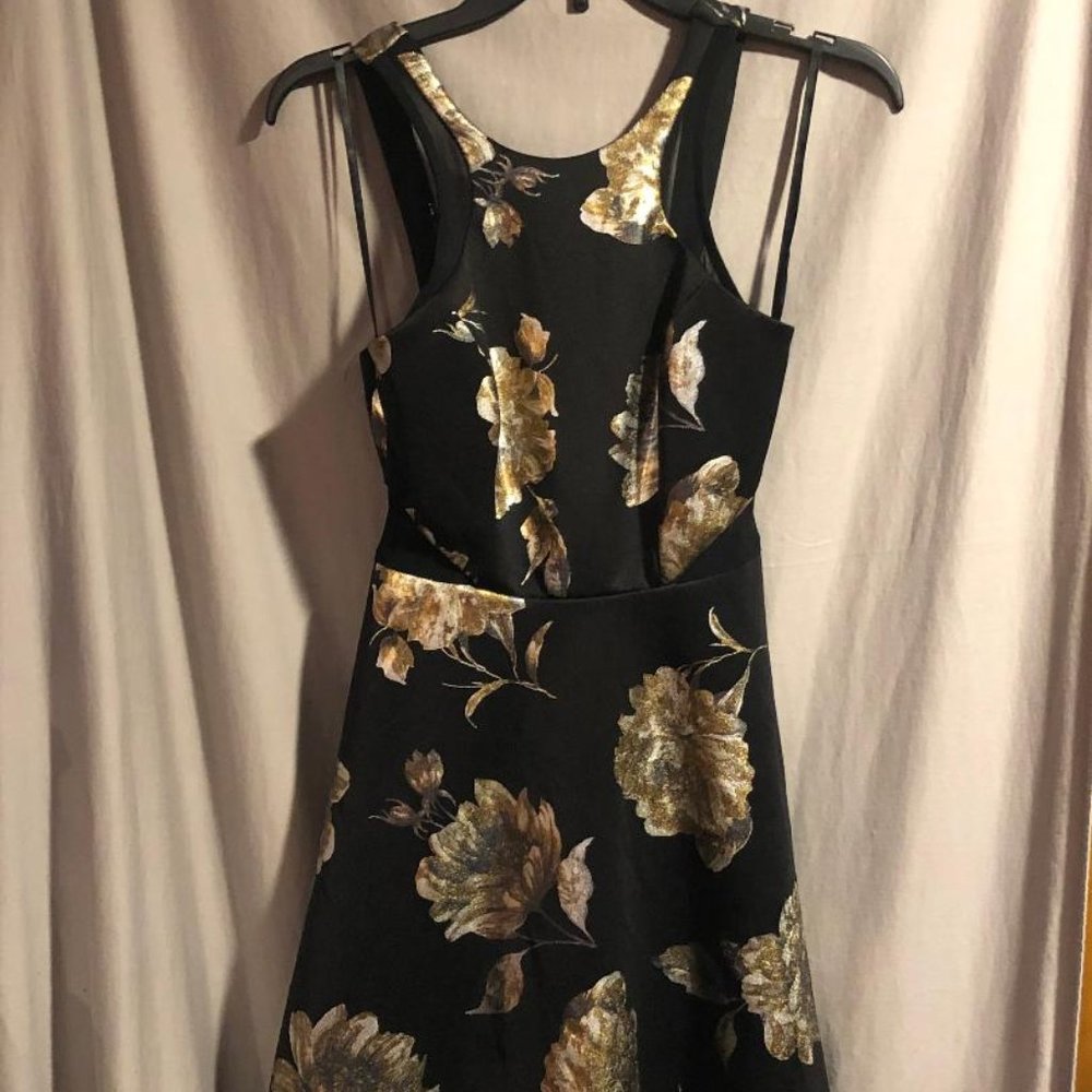 City Triangle Dress With Silver/Gold Size 3 Junior